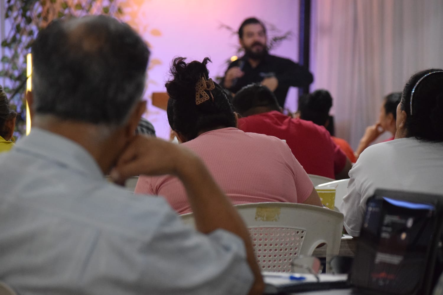 Clase en Academia Bíblica ABBA